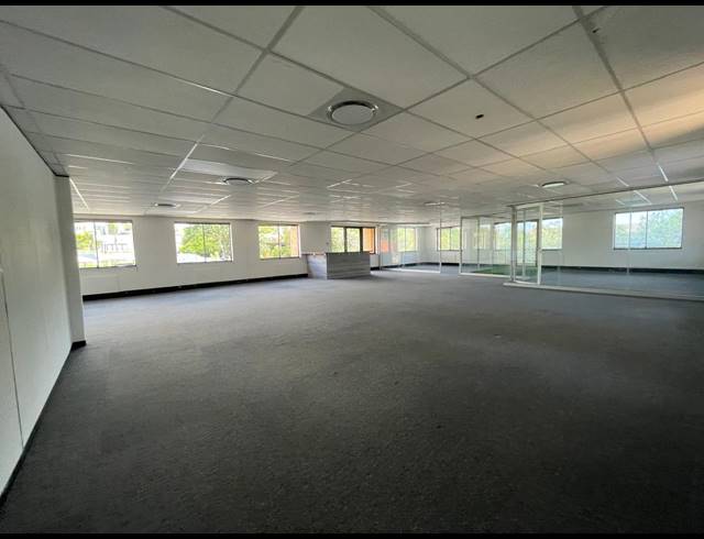 291.80M² OFFICE TO LET IN BRYANSTON